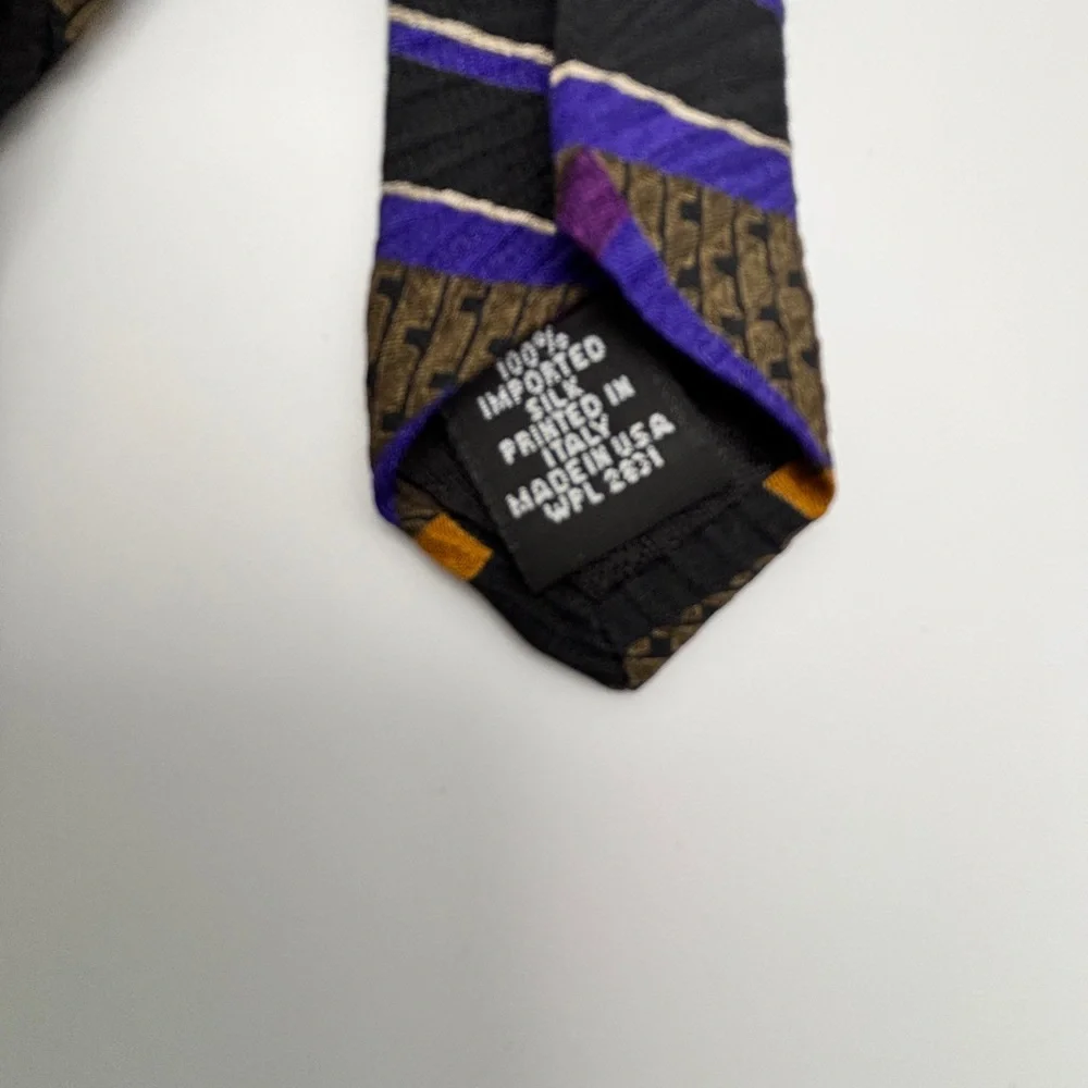 Bugatti‎ 100% Silk Mens Tie Green Black Purple Geometric Shapes Textured USA